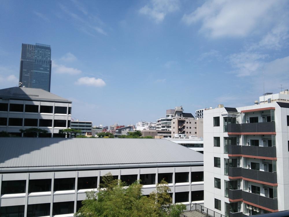 View photos from the dwelling unit. View from the site (August 2013) Shooting