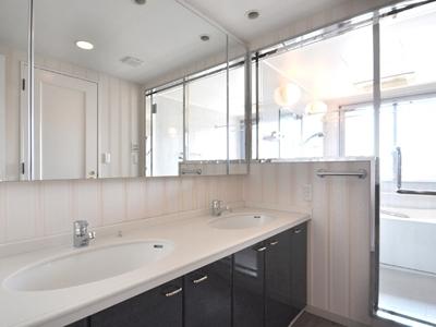 Tokyo, Minato-ku, Nishi-Azabu 3