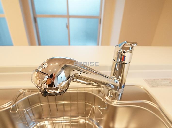 Kitchen. ~ We propose your lifestyle ~ ◆ Azabujuban ・ Akabane Station, Both station 6 minutes ◆ auto lock ◆ Already the new renovation ◆ Shower head water purifier, Other Equipment