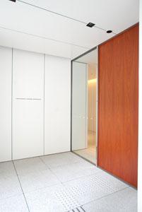 Entrance. Common areas