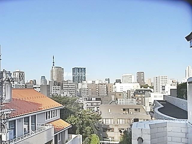 View photos from the dwelling unit. View from local