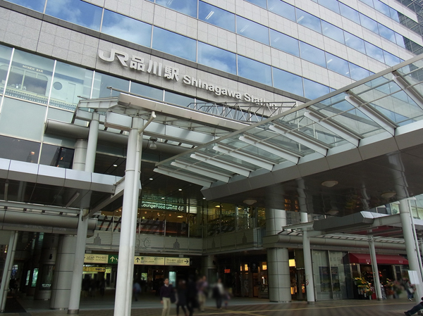 Surrounding environment. Tokyo direct 7 minutes ・ Yokohama Station direct 16 minutes ・ Shibuya Station direct 12 minutes ・ Haneda Airport Station (International Terminal) direct 13 minutes, Mega Terminal "Shinagawa" station is the nearest station. JR Tokaido Shinkansen and Narita Express the beginning a lot of routes fly into JR "Shinagawa" station (about 940m ・ A 12-minute walk). Also direct access to Haneda Airport possible Keihin Electric Express Railway "Shinagawa" station (about 1270m ・ Walk 16 minutes) is also available. Realize the use of 11 routes connecting the city center.