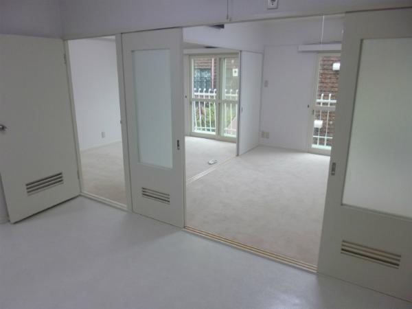 Living. Room with cleanliness, This restoration has been from the rent.