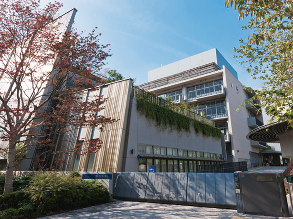 Surrounding environment. Ward Shibaura elementary school (13 mins / About 1005m)