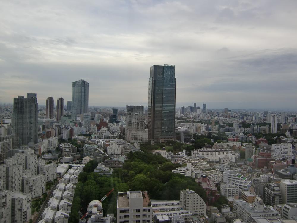View photos from the dwelling unit. View from the site (June 2013) Shooting