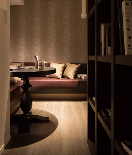 Living.  [Study Room] Space plus alpha that follows from the living room, Daseru space to create their own Rashiku spend time out of the box. The day-to-day life more richly, Fun spend location. Sincerely soak in their favorite things, It is a space that produces such your own time.