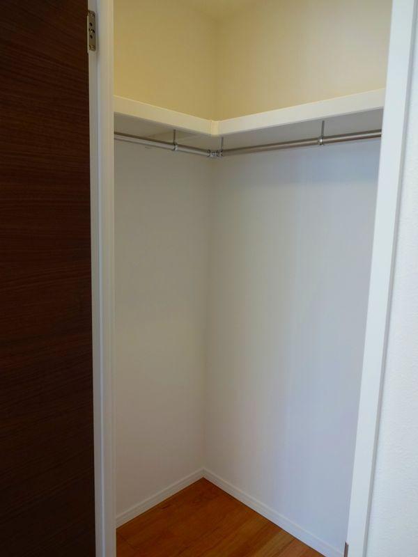 Receipt. Walk-in storage