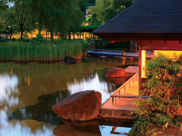 Surrounding environment. Hinokicho park (walk 11 minutes / About 860m)