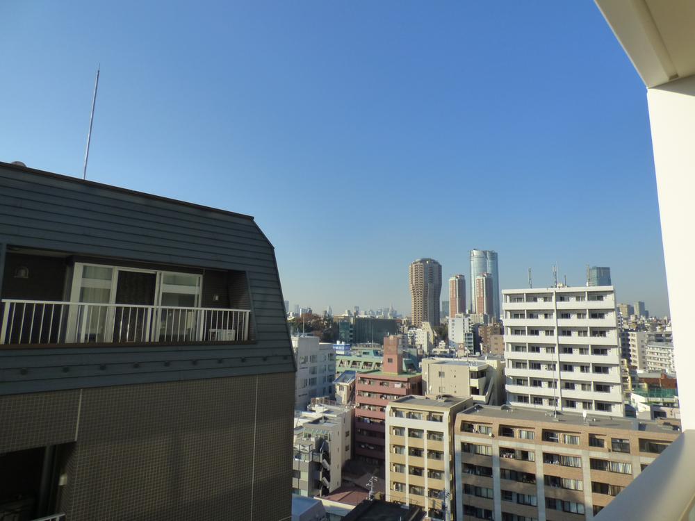 View photos from the dwelling unit