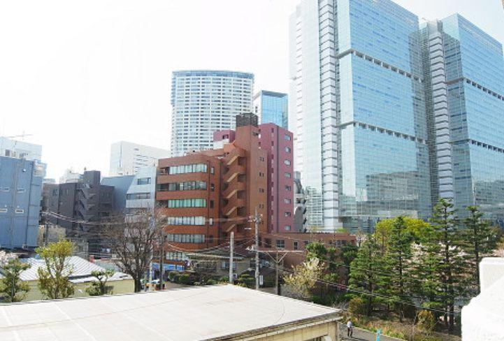 View photos from the dwelling unit