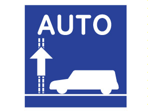 Security.  [Electric shutter gate to enhance crime prevention (with private remote control)] The entrance of the parking lot, It established the electric shutter gate to increase the safety and crime prevention. Open the shutter gate with a dedicated remote control, Since it closes automatically, You can operate without having to get down from the car.