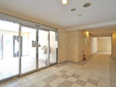 Entrance. 2 along the line more accessible / Yang per good / All room storage / Southeast direction / Elevator / Warm water washing toilet seat / TV monitor interphone / All living room flooring / Delivery Box