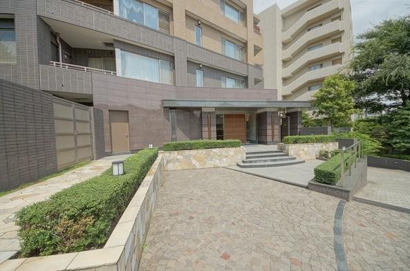 Minato-ku, Tokyo platinum 6