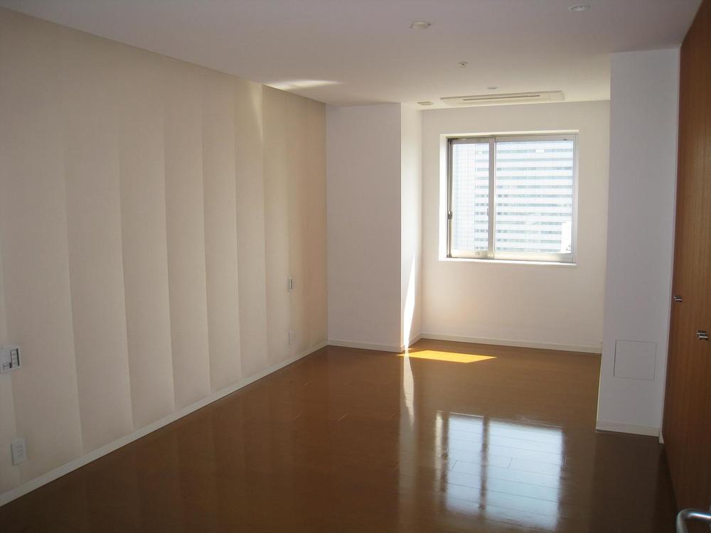 Non-living room. Indoor (September 2013) Shooting