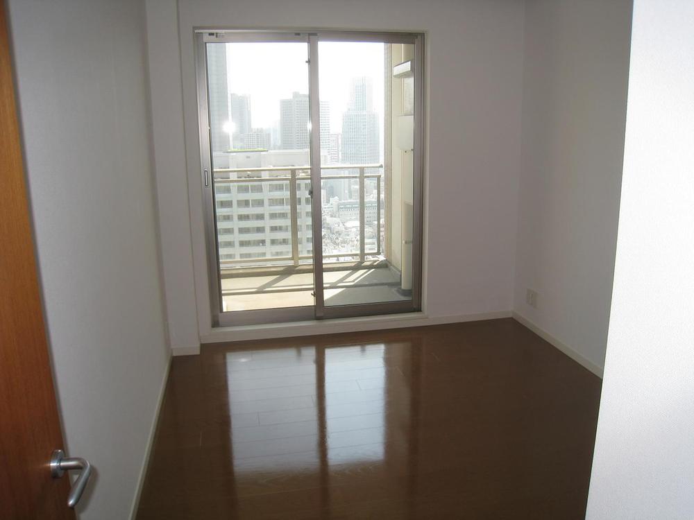 Non-living room. Indoor (September 2013) Shooting