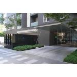 Entrance. Common areas