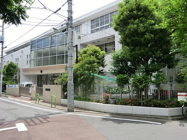 Primary school. Sanko 600m up to elementary school
