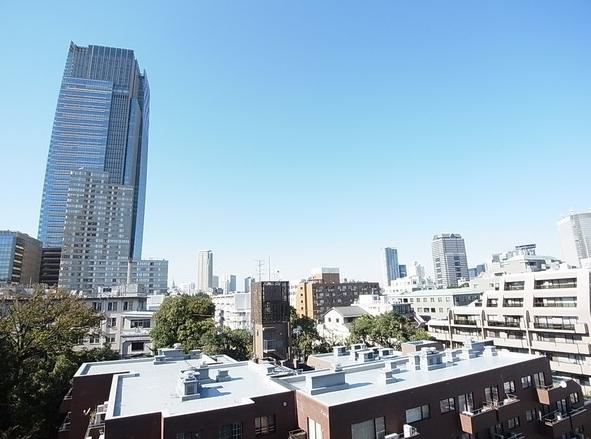 View photos from the dwelling unit