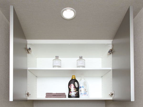 Interior.  [Cupboard hanging washing machine] At the top of the washing machine yard, Convenient hanging cupboard has been installed in the storage of small parts necessary to water around.