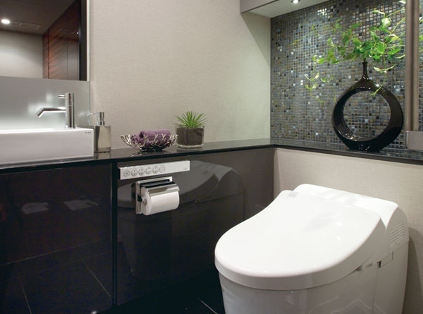 Interior.  [Water-saving toilet system] Tankless toilet that produces plenty of room space. While effective to use less water in a tornado cleaning, It conducts dirt firmly.