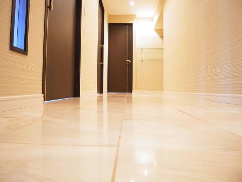 Other introspection. Indoor (2013) Shooting