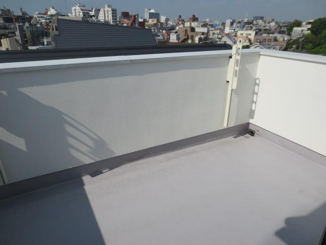 Balcony. Example of construction