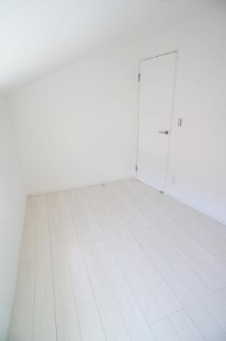 Non-living room. Indoor (September 2013) Shooting