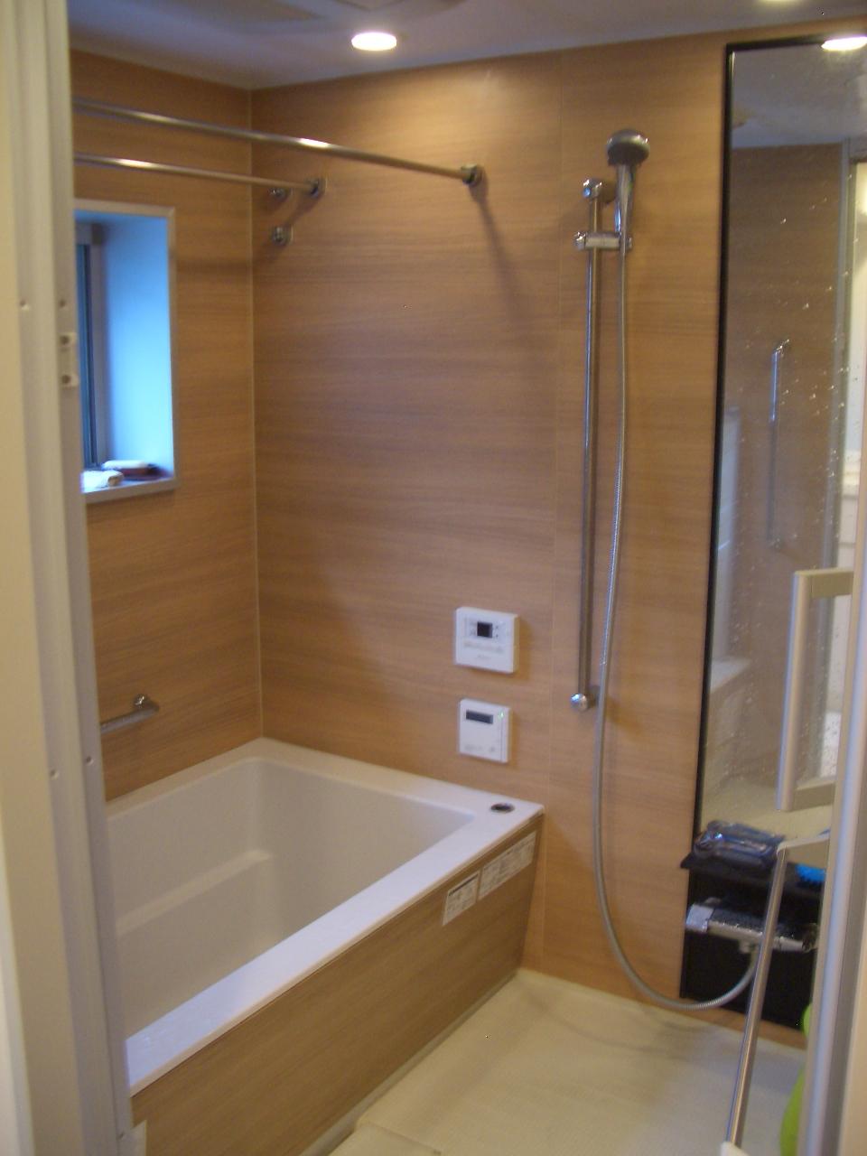 Bathroom. Indoor (10 May 2013) Shooting