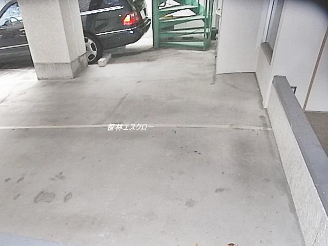 Parking lot. Common areas