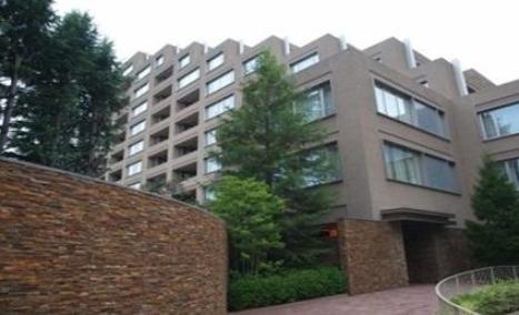 Local appearance photo. Local (12 May 2013) Shooting