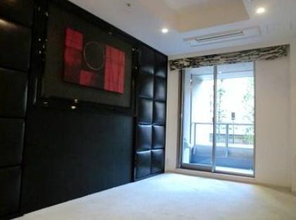 Non-living room. Indoor (12 May 2013) Shooting