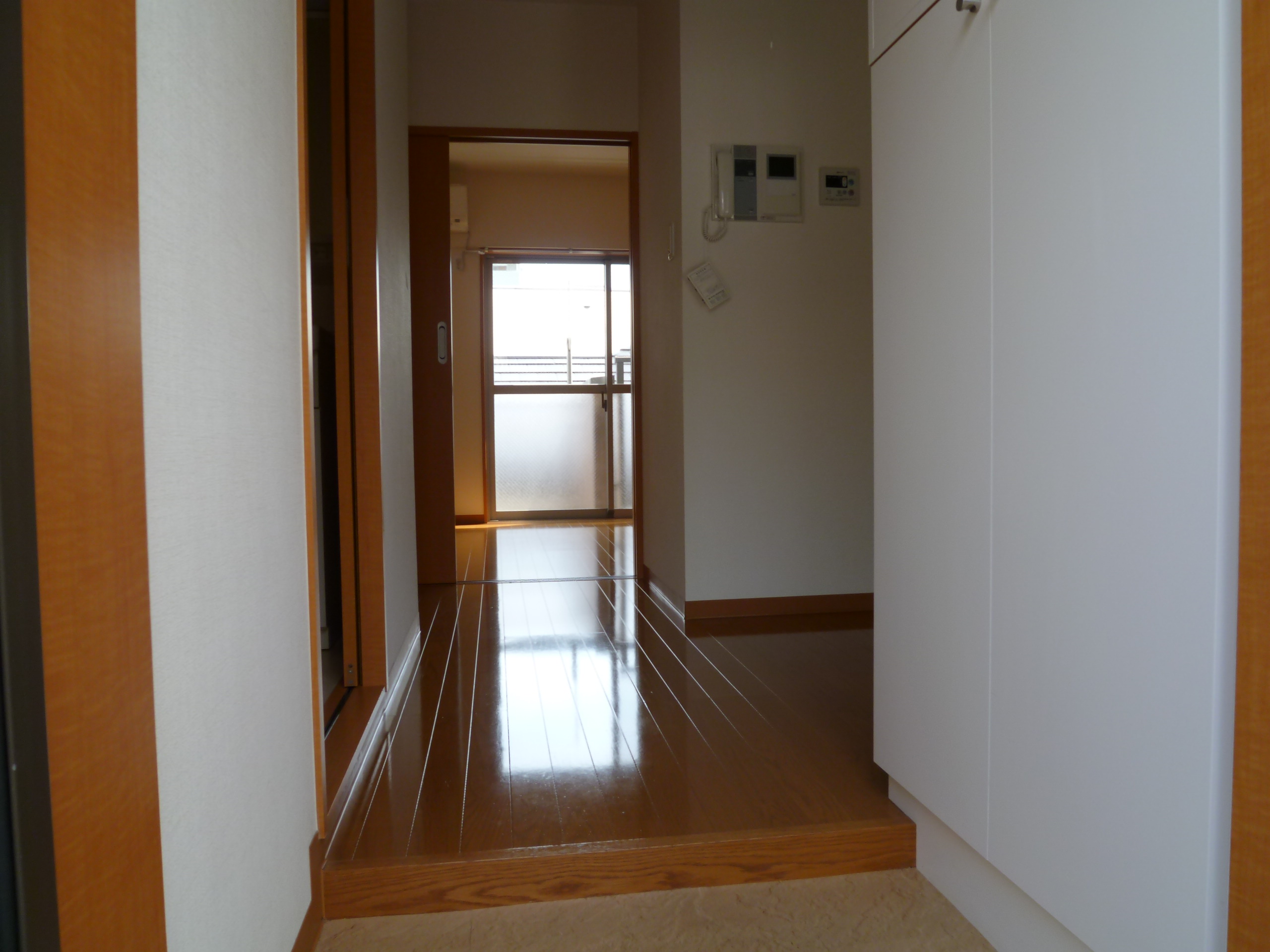 Entrance. ☆ Ventilation good ☆