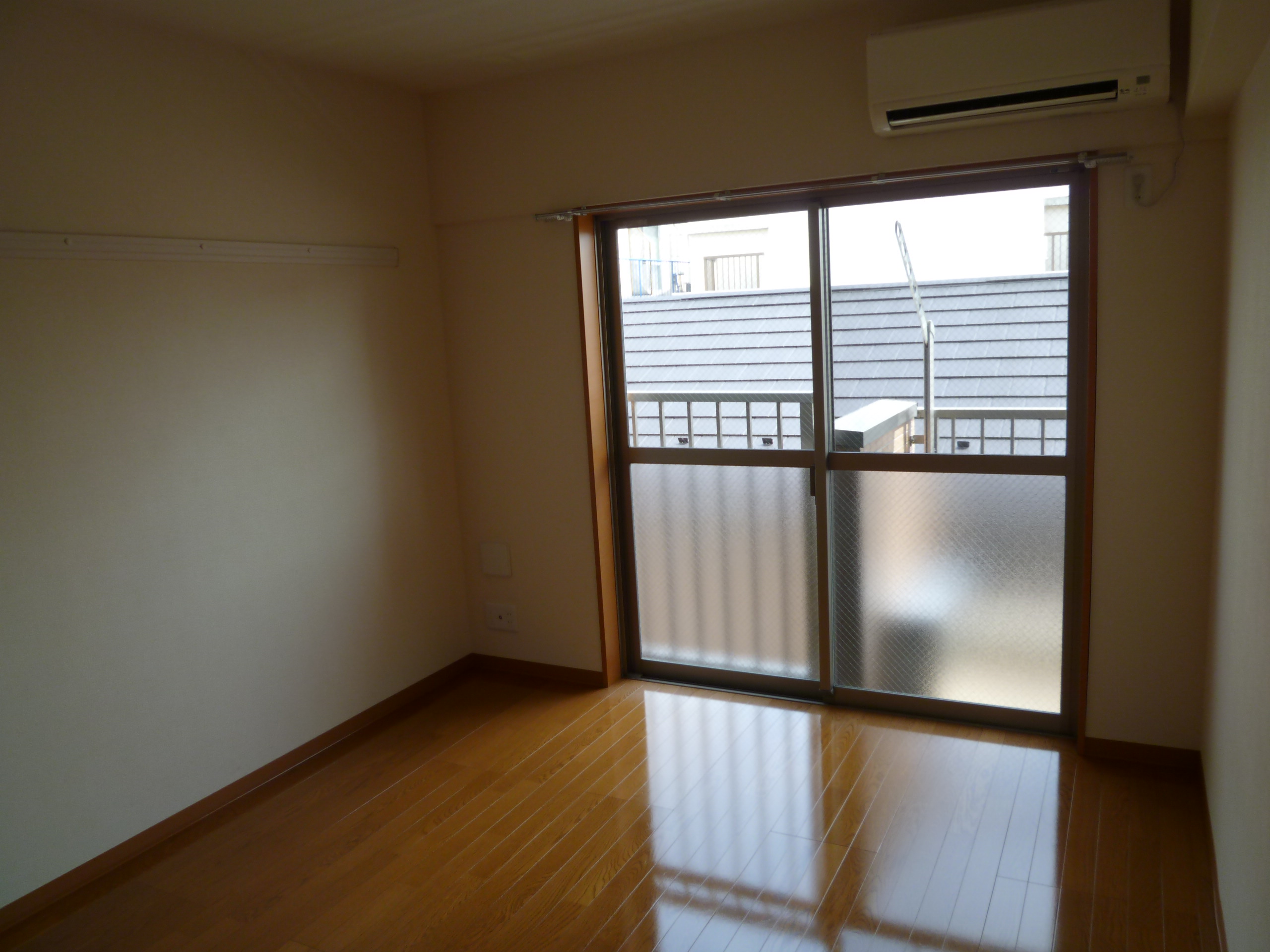 Living and room. ☆ View at the top floor ◎ ☆