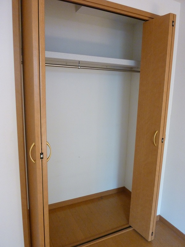 Receipt. Same type of interior