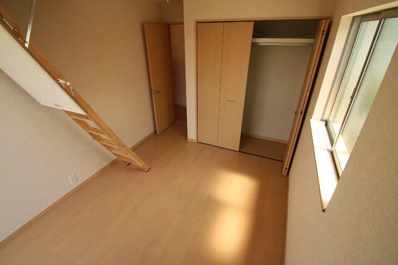 Same specifications photos (Other introspection)