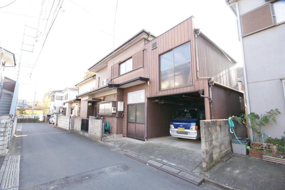 Local land photo. It has taken the local from the West