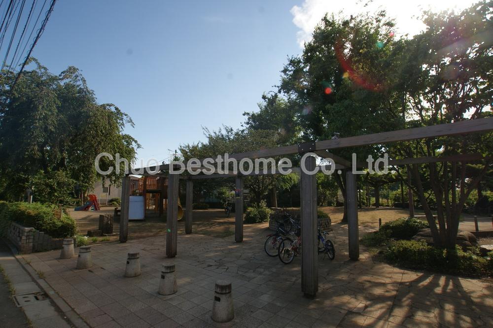 Other. Kitano Collis park