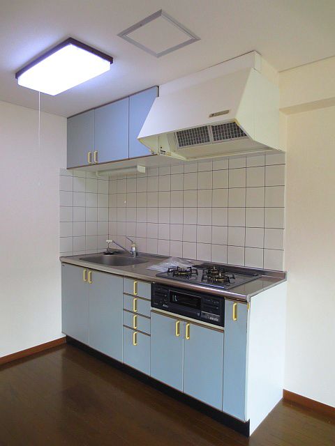 Kitchen. 3-neck system Kitchen