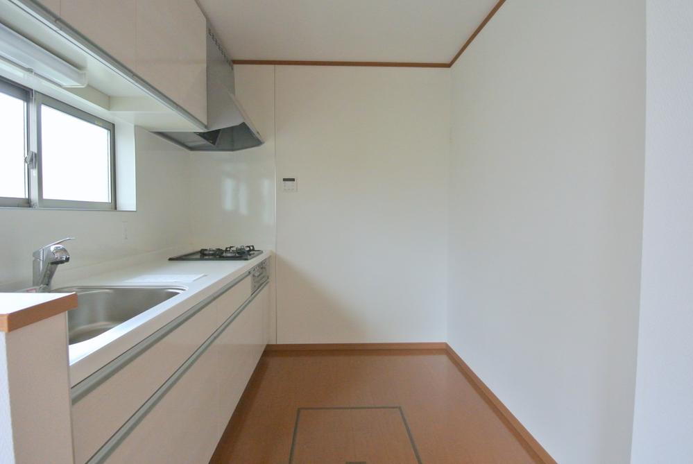 Same specifications photo (kitchen). Seller same specifications