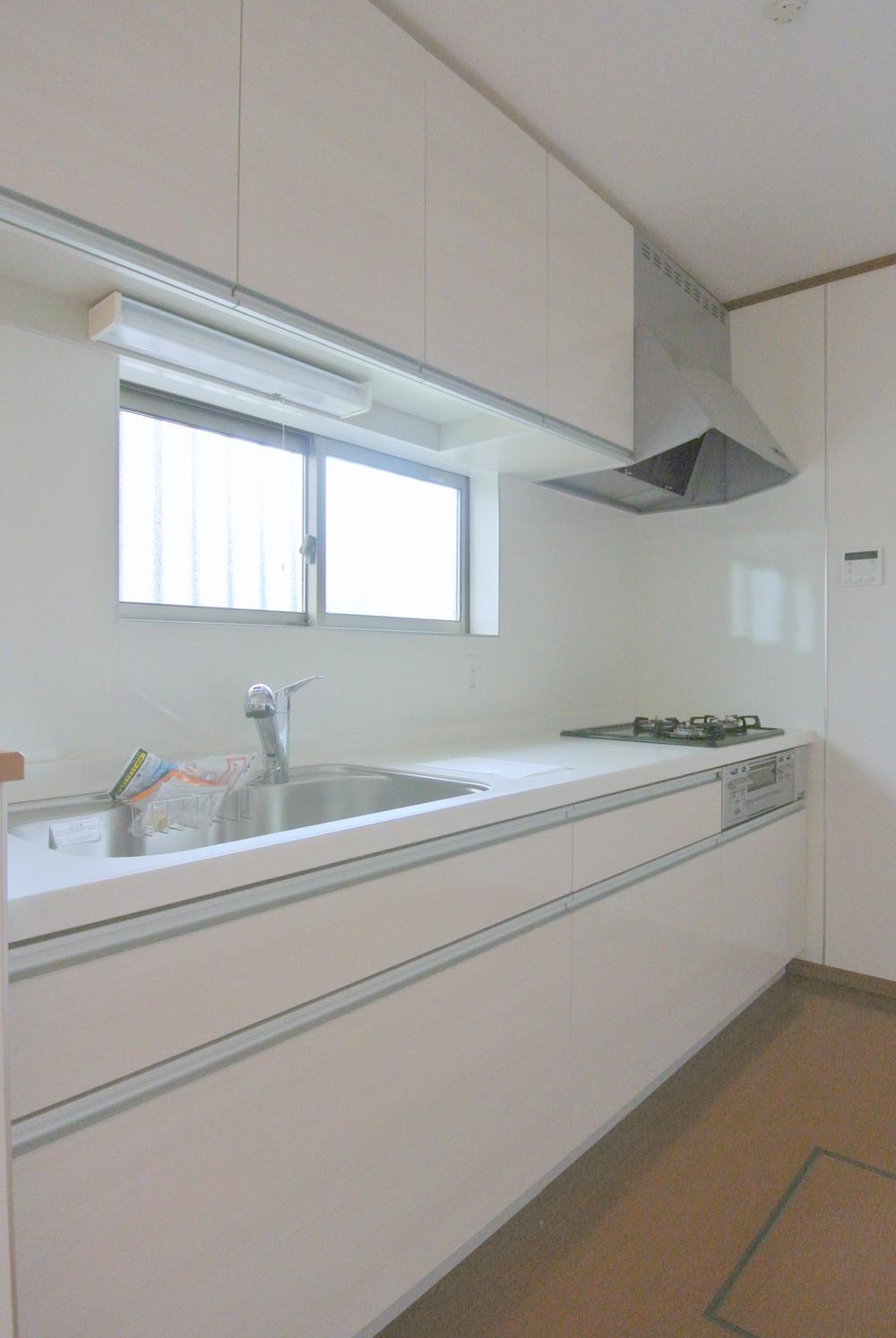Same specifications photo (kitchen). Seller same specifications