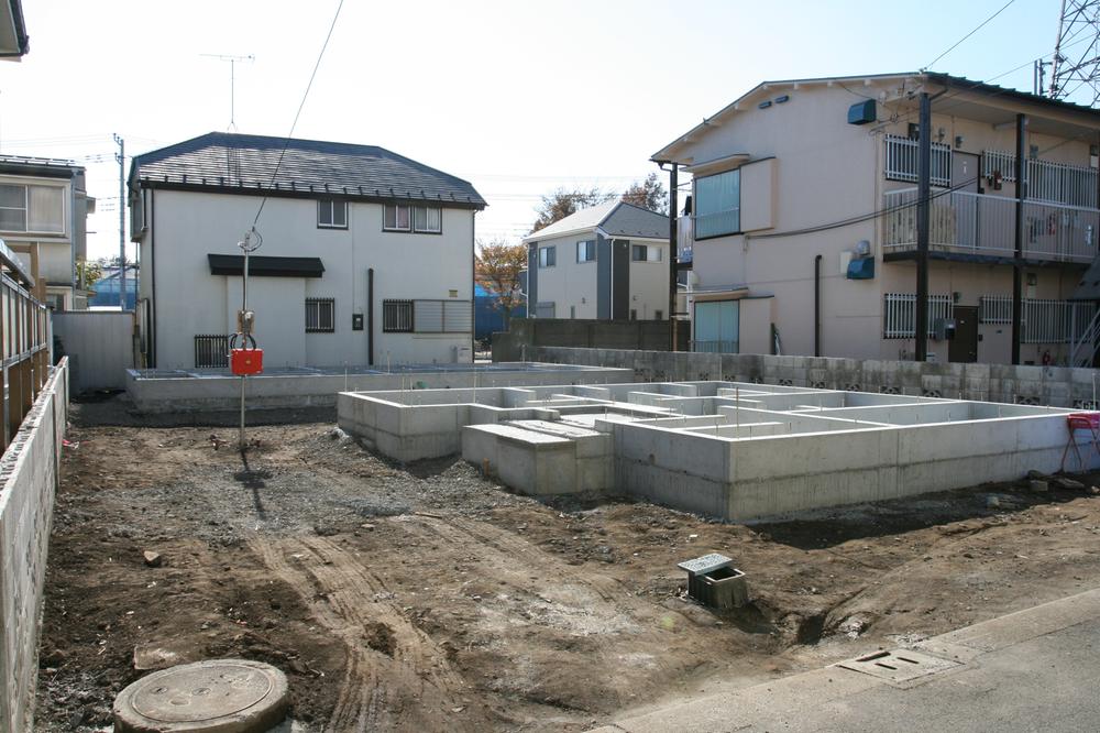 Local appearance photo. Local (12 May 2013) Shooting