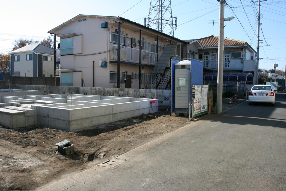 Local photos, including front road. Local (12 May 2013) Shooting