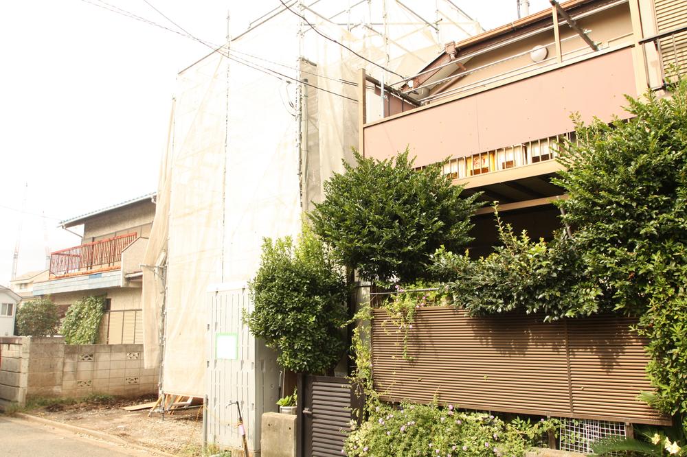 Local appearance photo. Local (10 May 2013) Shooting