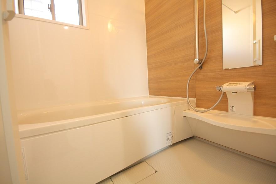 Bathroom. 5 Building Indoor (12 May 2013) Shooting