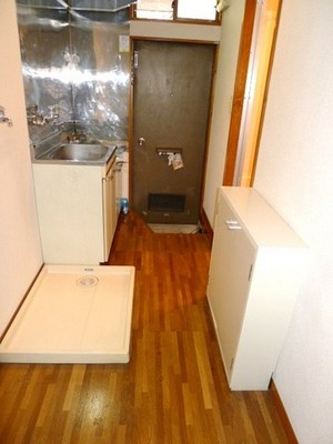 Living and room. Kitchen