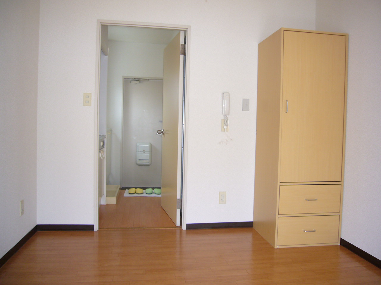 Living and room. With simple storage