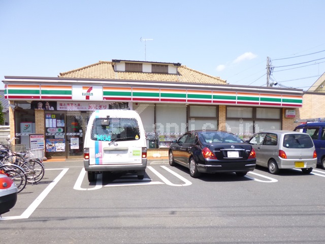 Convenience store. Seven-Eleven Mitaka new road north-dori to (convenience store) 130m