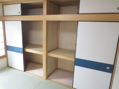 Receipt. Large storage space