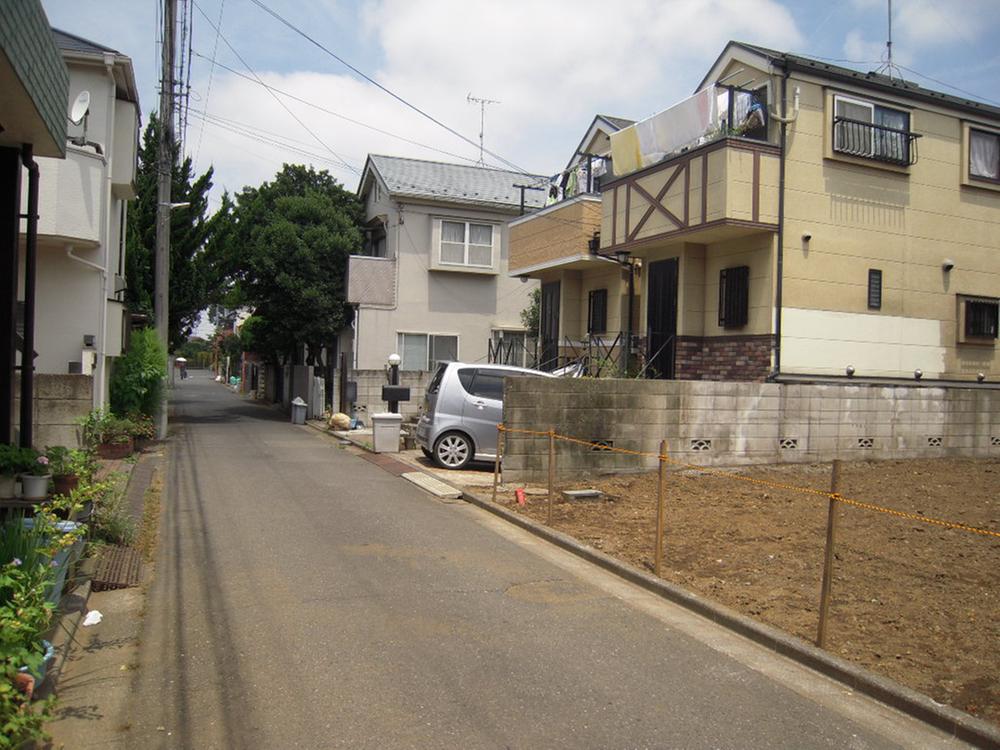 Local photos, including front road. Local (July 2013) Shooting