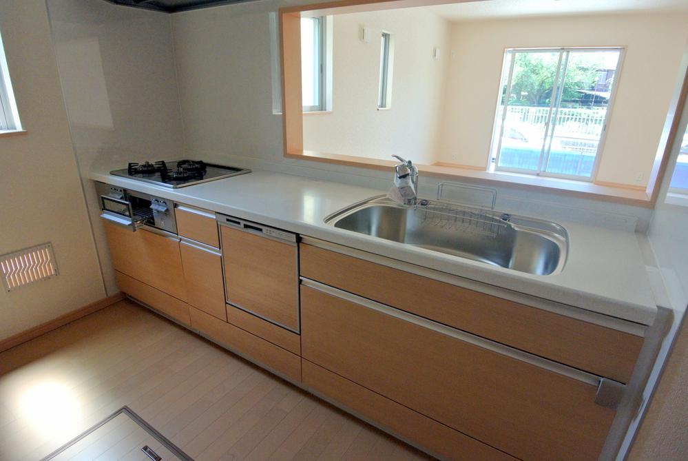 Same specifications photo (kitchen)